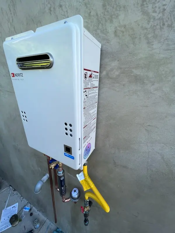 Tankless water heater installation for Robinwood homes